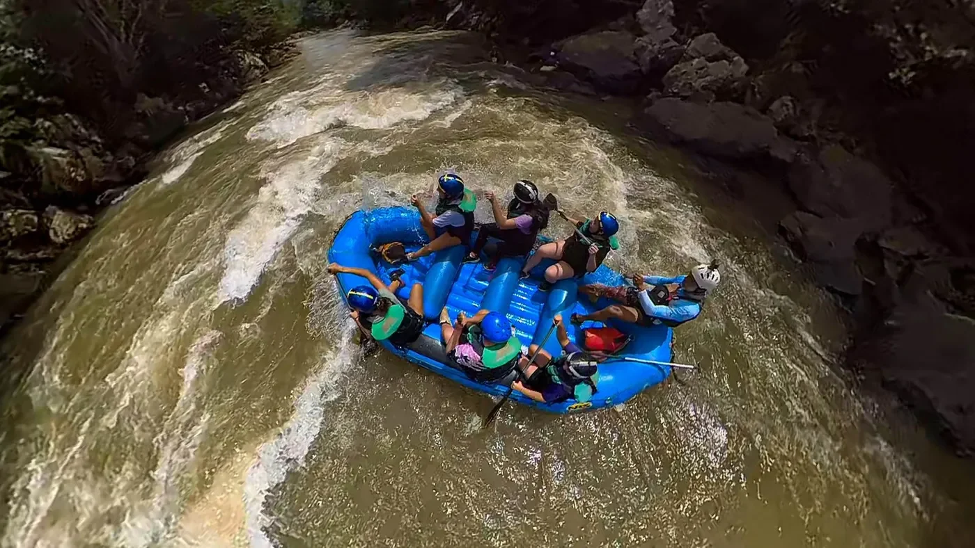 Rafting en el río Suárez · Parapente Chicamocha