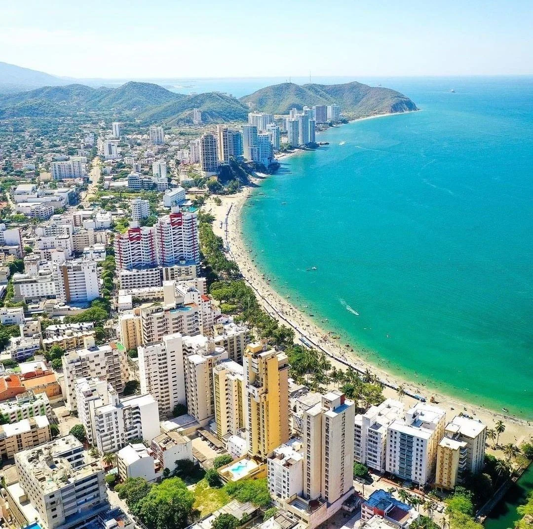 Playa y sector de El Rodadero